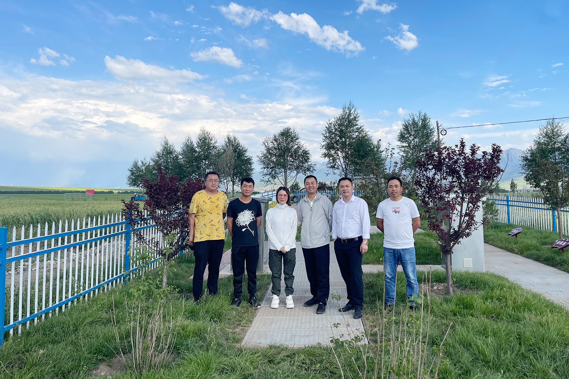 力鼎環(huán)保領導考察青海項目